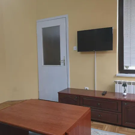 City Center Apartment *